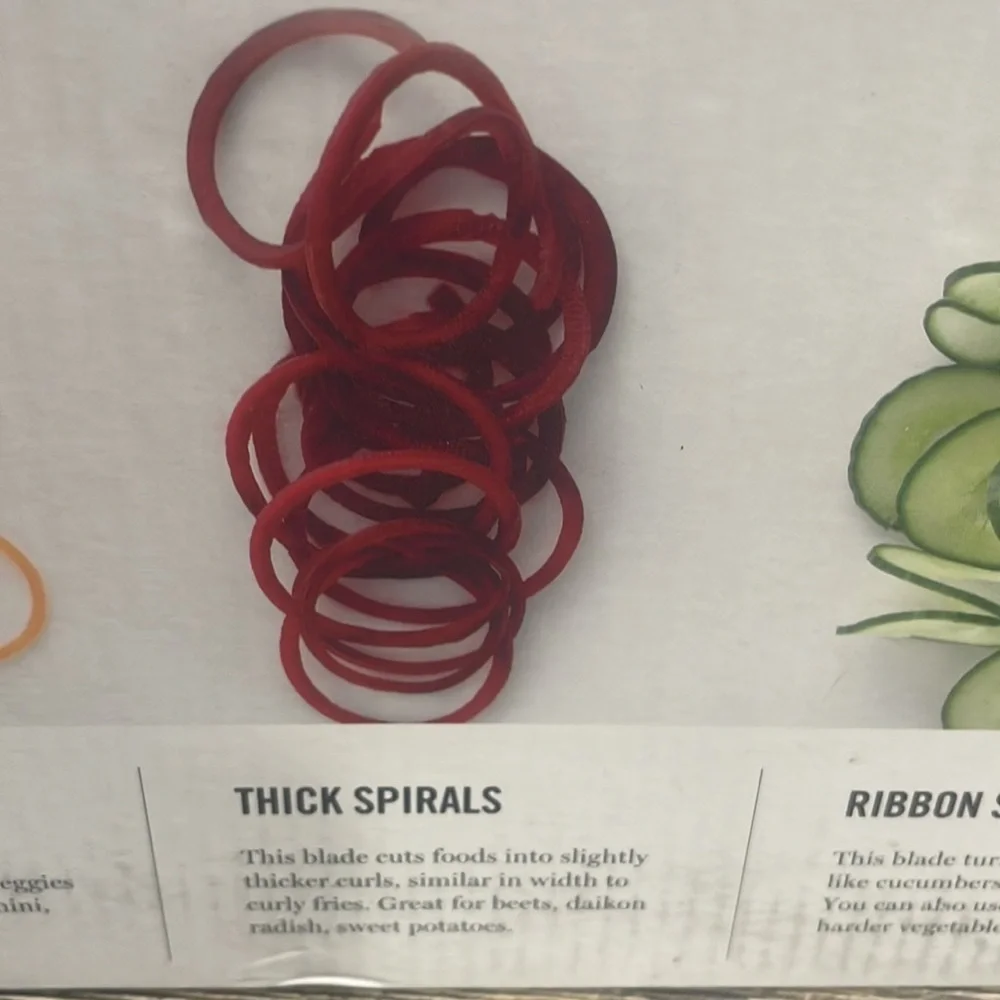 Marta Steward table spiralizer